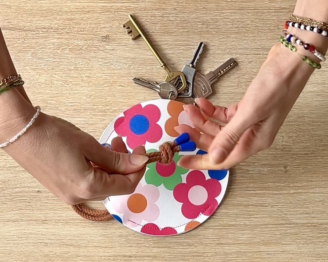 Schlüsselanhänger aus Kunstleder – Nähanleitung kostenlos