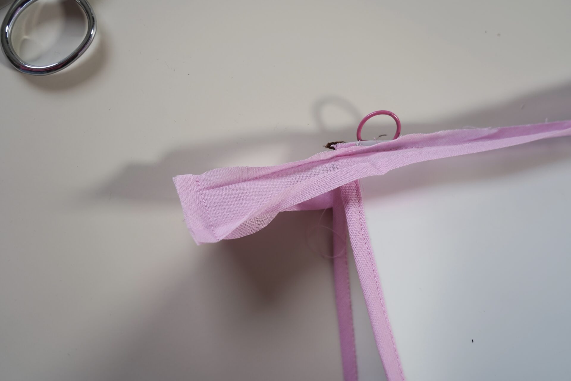 Kosmetiktasche aus Jelly Vinyl – Nähanleitung kostenlos