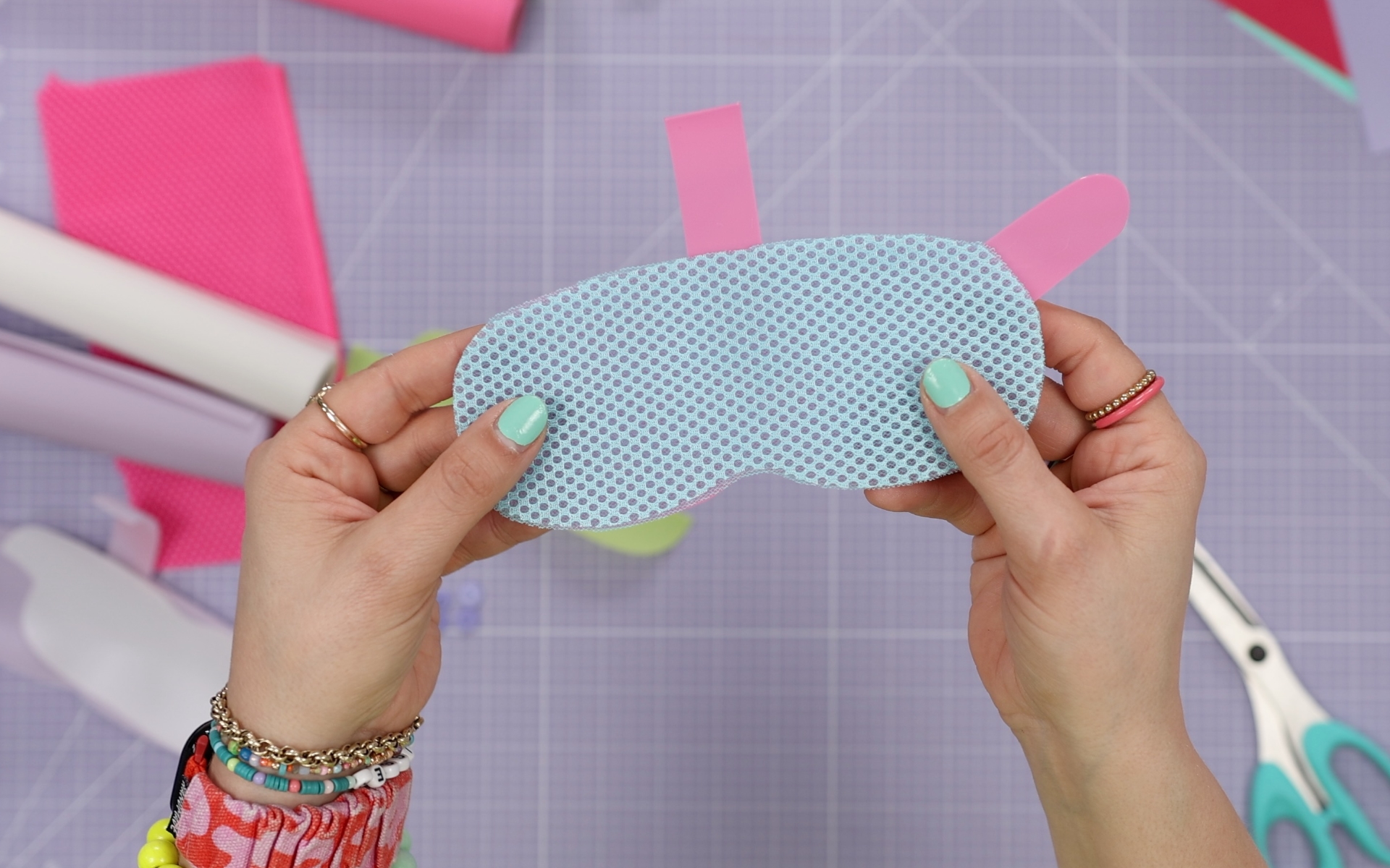 Brillenetui aus Jelly Vinyl nähen – Schnittmuster kostenlos